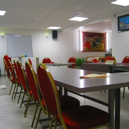 Le Sarac Hotel 2*